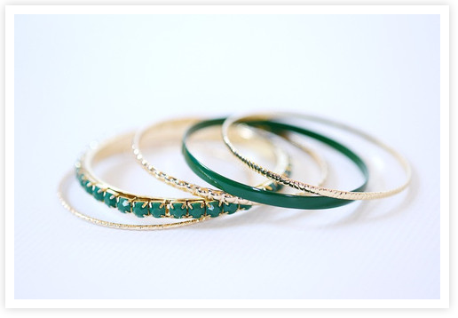 emerald-bracelets