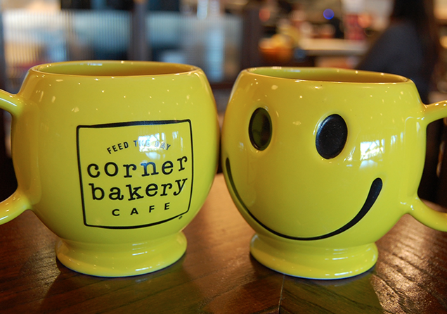 corner-bakery-mugs