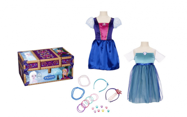 frozen-dress-up-trunk