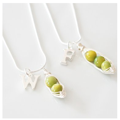 pea-pod-necklace